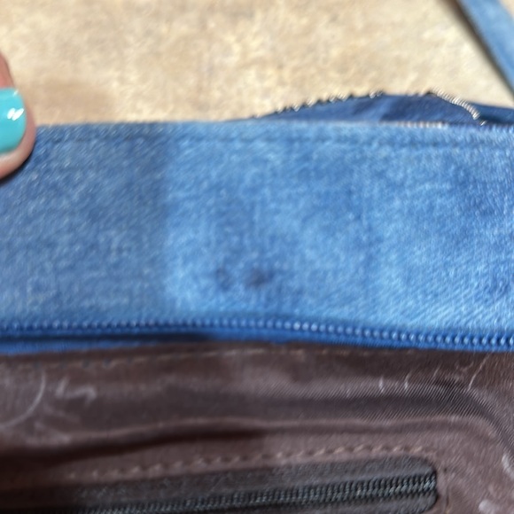 Womens purse it looks like denim but its not it has rhinestones and chain fringe - Picture 6 of 9